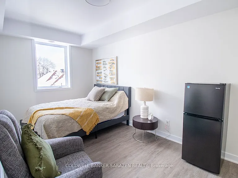 994 Bronson Ave #1 — Photo 2