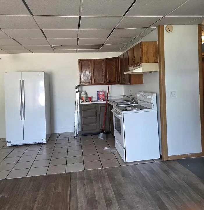 302 S 2nd St N #3