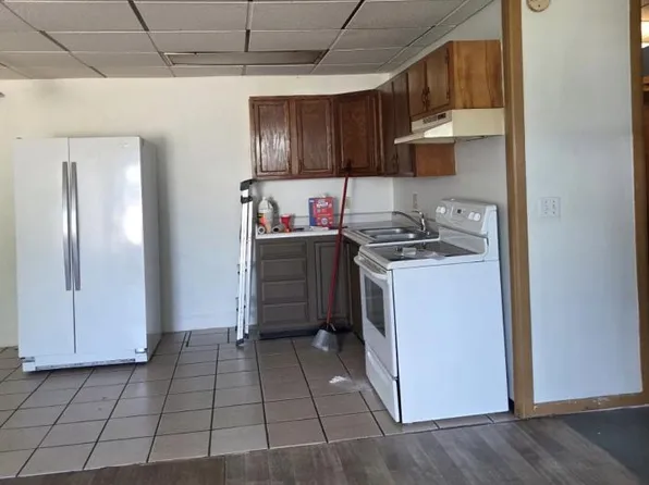 302 S 2nd St N #3, Apple River, IL 61001