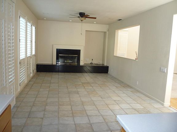 3rd image of 880 Glide Ferry Way #1