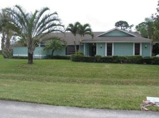 1822 SE Beving Ave, Port Saint Lucie, FL 34952