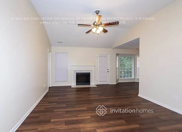 8612 Warwick Crest Ln — Photo 3