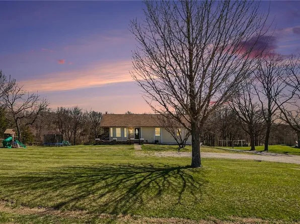 6721 SE Isley Dr, Holt, MO 64048