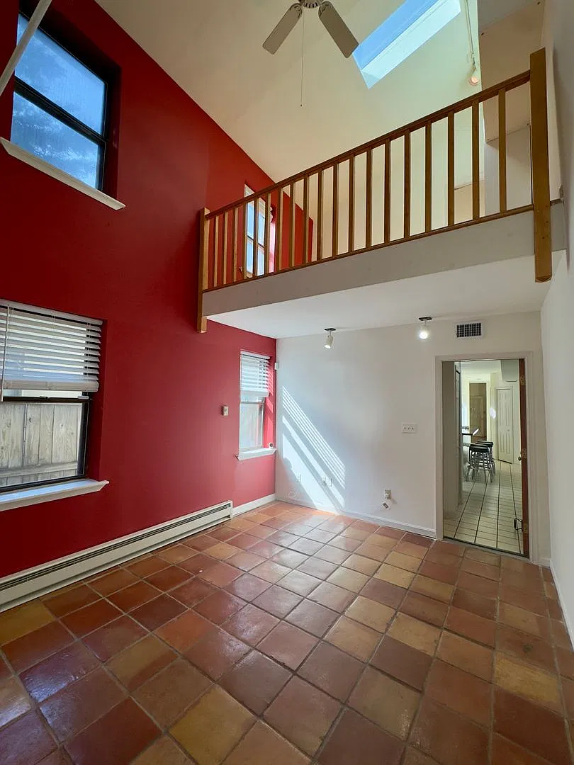 Charming 3BD/2.5BA Townhome in Fells Point, Baltimore, MD! — Photo 4