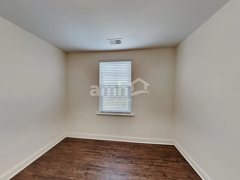 258 Makenna Dr — Photo 16
