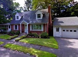 41 Hillside Rd, Northampton, MA 01060