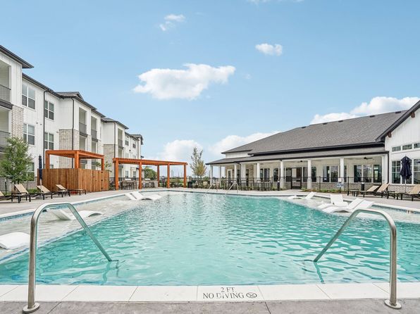 3845 Frontier Pkwy #3109