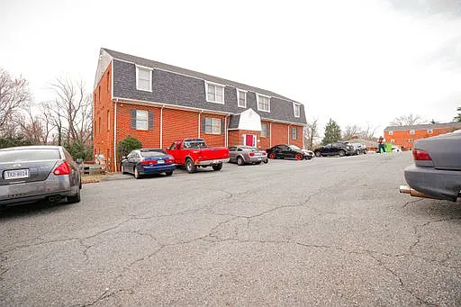 3610 Fort Ave — Photo 8