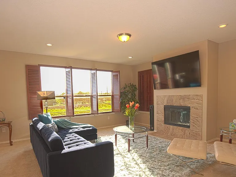 7910 Emmeline Dr — Photo 4
