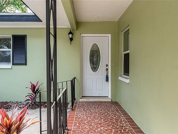 4th image of 1180 Norwood Ave