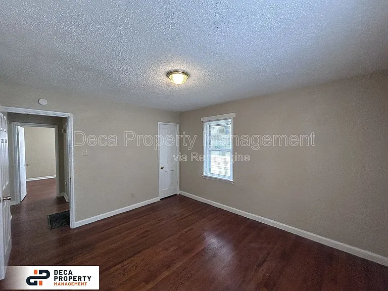 5318 Winslow Dr — Photo 13