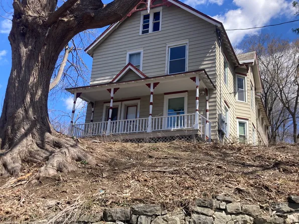 113 Hall St #113, North Adams, MA 01247