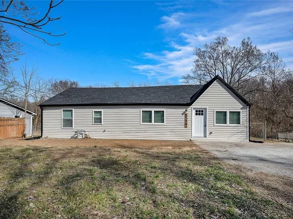 5227 N Merrimac Ave, Kansas City, MO 64151