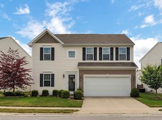 9033 Stonegate Cir, North Ridgeville, OH 44039