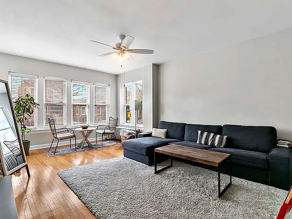 3rd image of 2562 W Argyle St Floor 1