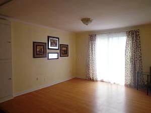 5th image of 7469 Lebanon Ave