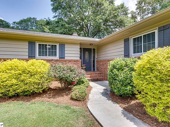2nd image of 202 Terramont Dr