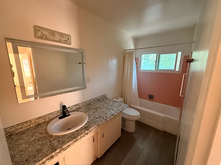 97 N Craig Ave #2 — Photo 6