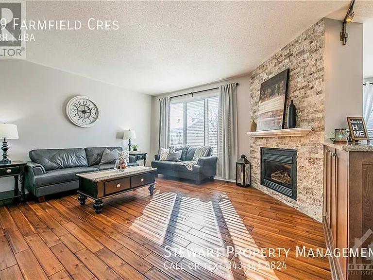 19 Farmfield Cres — Photo 11