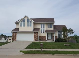 2826 Brockway Dr, Des Moines, IA 50320