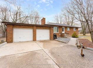 34 Dalgleish Ave, Kingston, ON K7L0C3