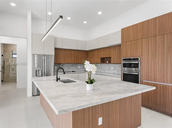 3300 NW 1st Ter, Cape Coral, FL 33993