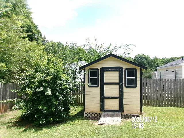 2011 Kansas City Dr — Photo 6