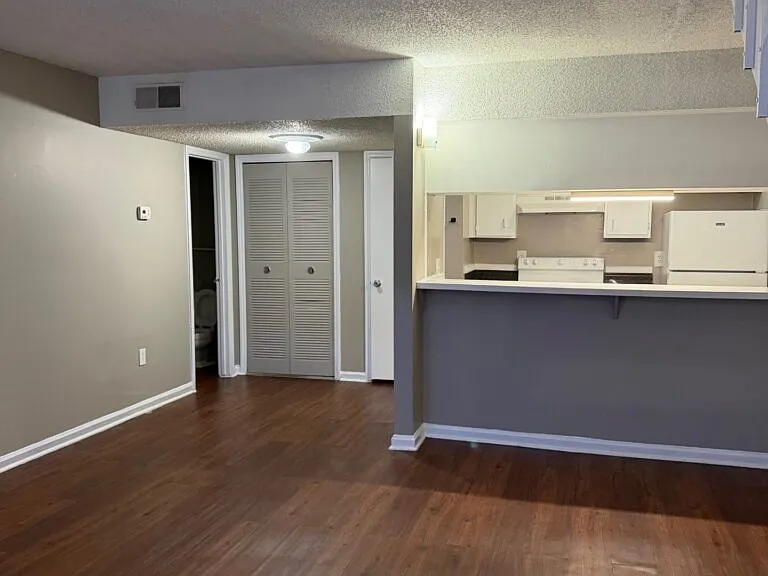 Richland Terrace — Photo 13