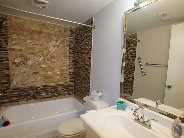 1287 Schaub Dr #1-E — Photo 9
