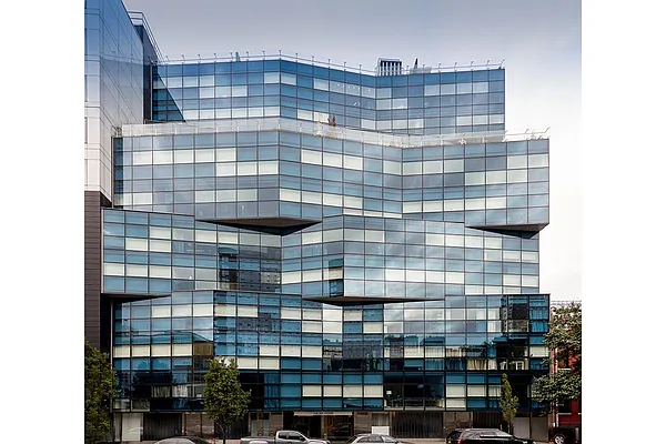 Sold by Christie's International Real Estate Group, LLC | media 19