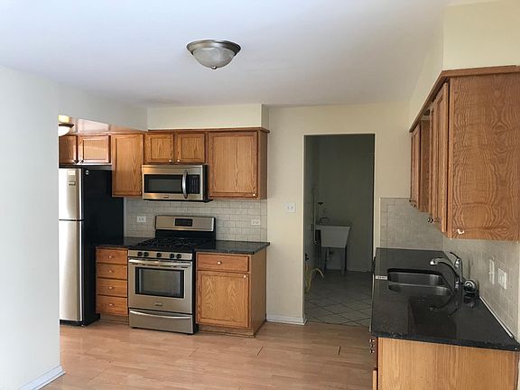 5th image of 3429 Woodland Dr