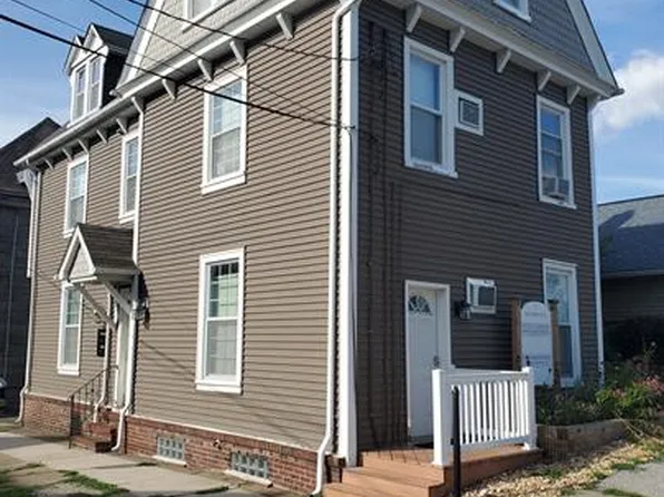 1 Newburg Ave #300, Catonsville, MD 21228