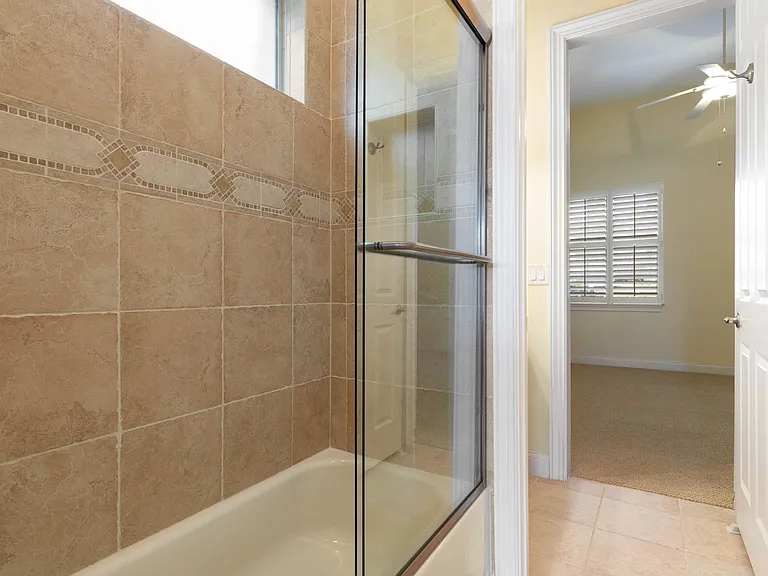262 Yacht Harbor Dr — Photo 75