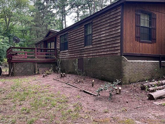 3rd image of 197 E Holly Ln