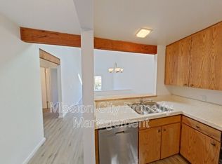 644 W Ortega St APT D, Santa Barbara, CA 93101