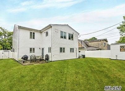 2nd image of 16 Bond Ln