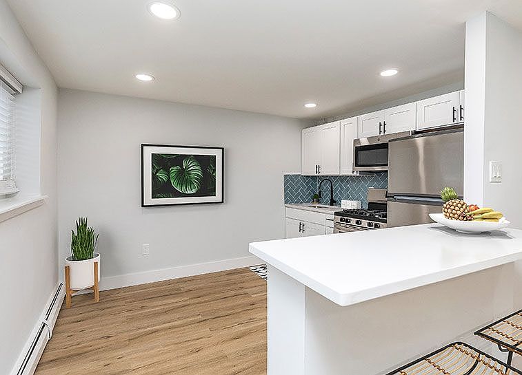 Breakfast Bar