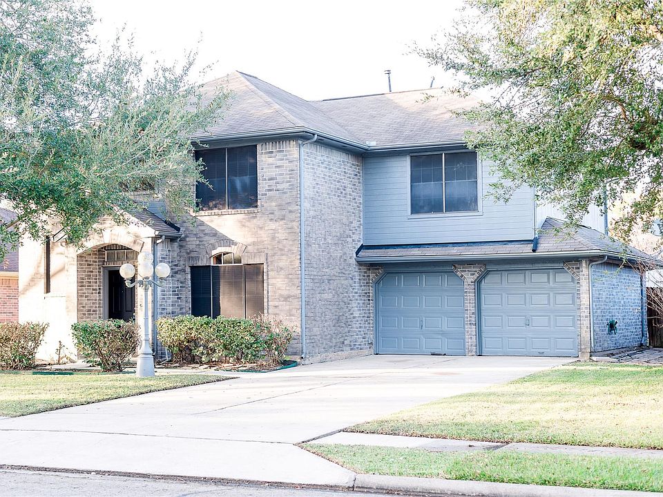 1st image of 5022 Parkcrest Dr