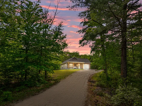 1 Oak Woods Drive, Hiram, ME 04041