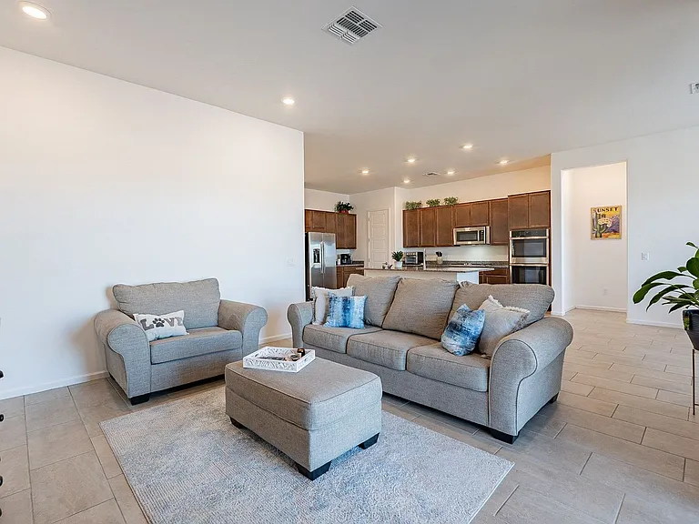 12442 N Appling Ave — Photo 10