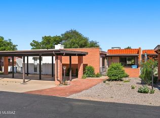 232 N Calle Del Santo, Green Valley, AZ 85614