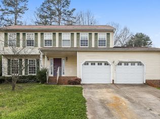 9321 Haywain Ct, Charlotte, NC 28213