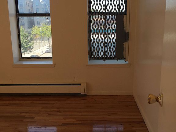 5th image of 506 Tinton Ave APT 9N
