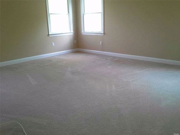3rd image of 36 Thorne Ln