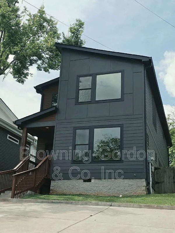 3 bed, 2.5 bath, 1750 sqft, $2,695 — Photo 2