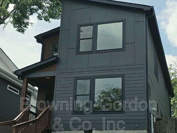 2nd image of 3209 Curtis St