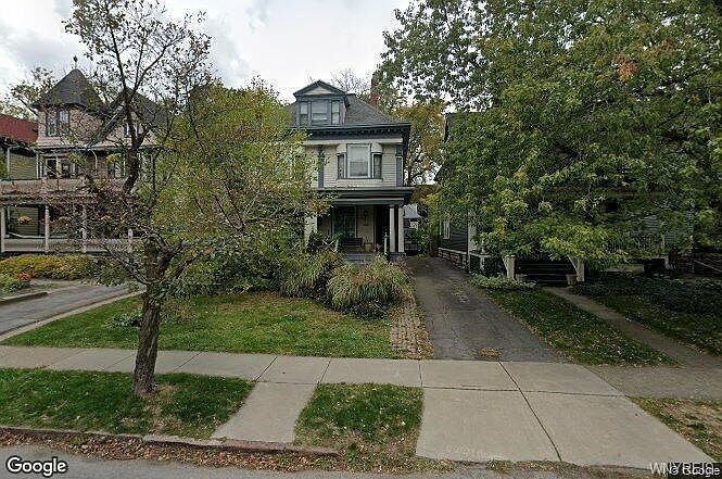 2nd image of 700 Auburn Ave