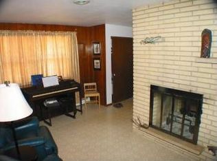 3228 E Denton Ave, Saint Francis, WI 53235