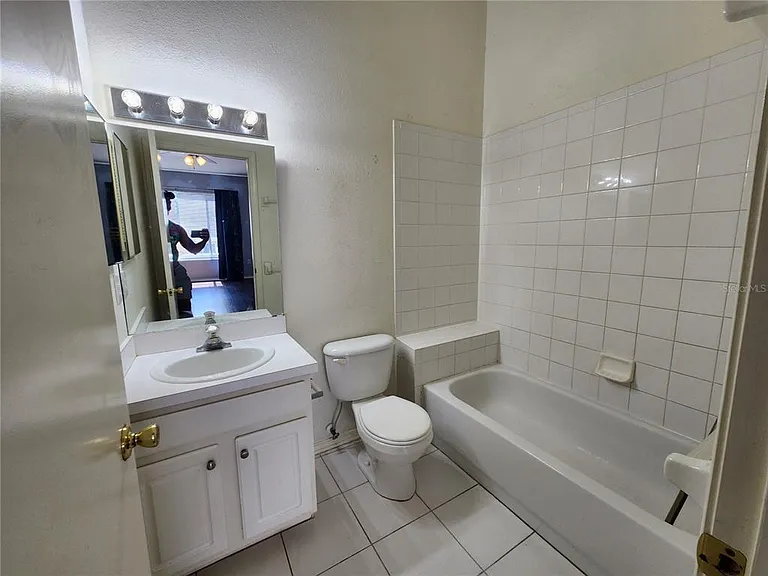 1317 Throckmorton Dr — Photo 17
