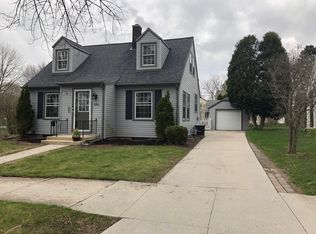 526 Summit Rd, Kohler, WI 53044